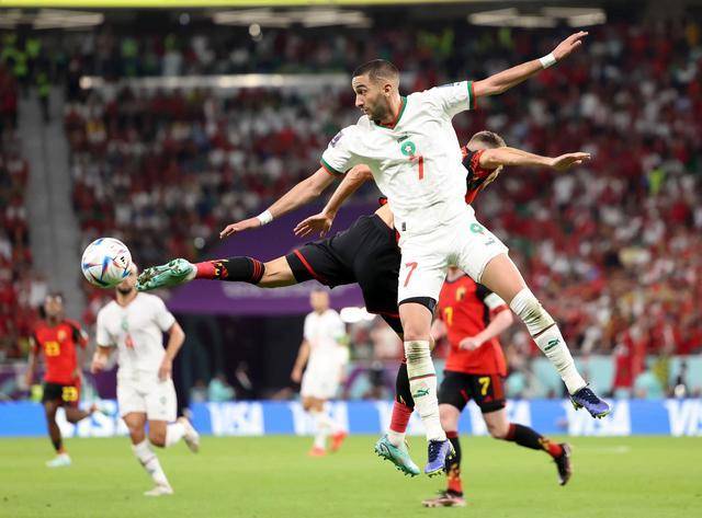 AC米兰横扫摩洛哥，加维扛起全队